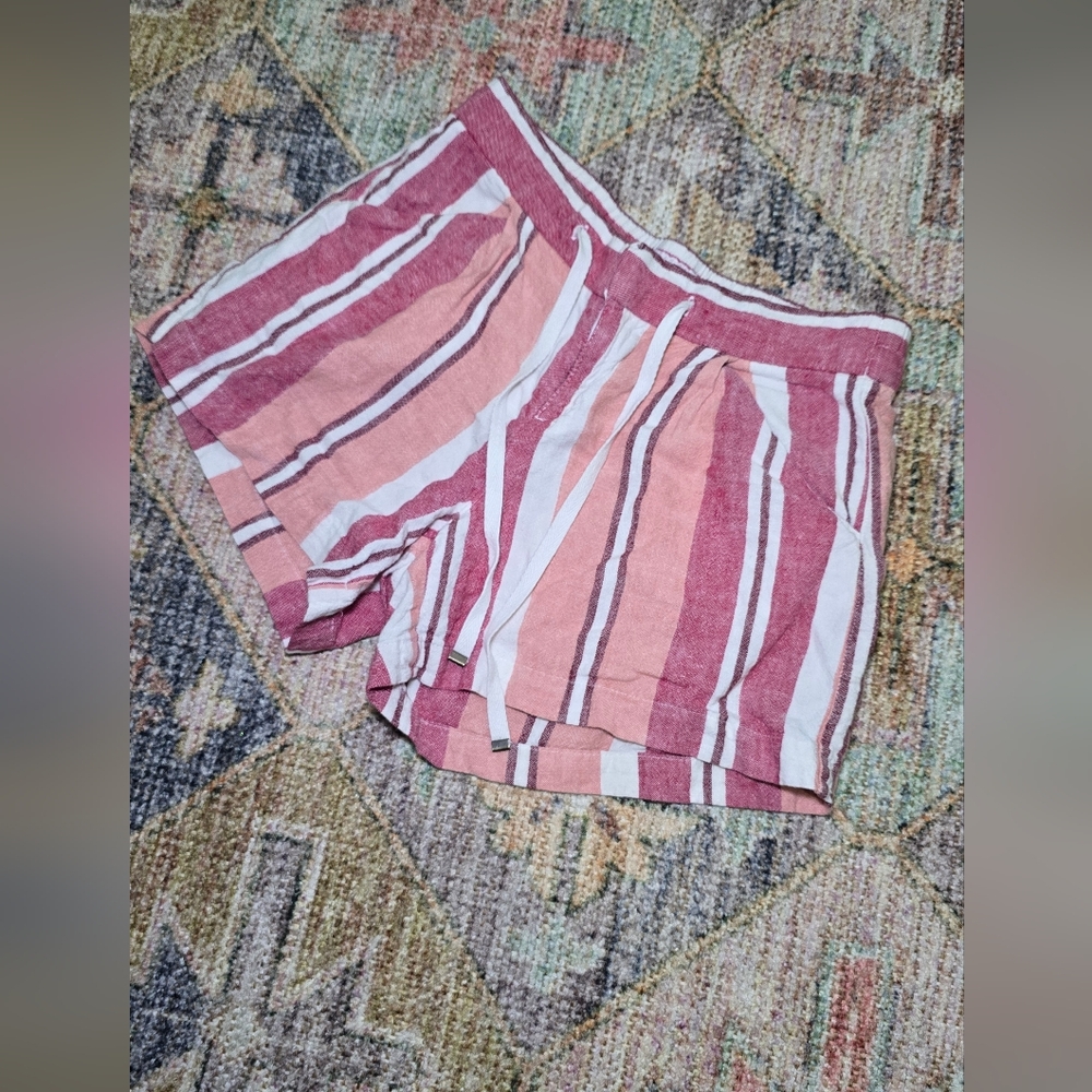 OLD NAVY SHORTS